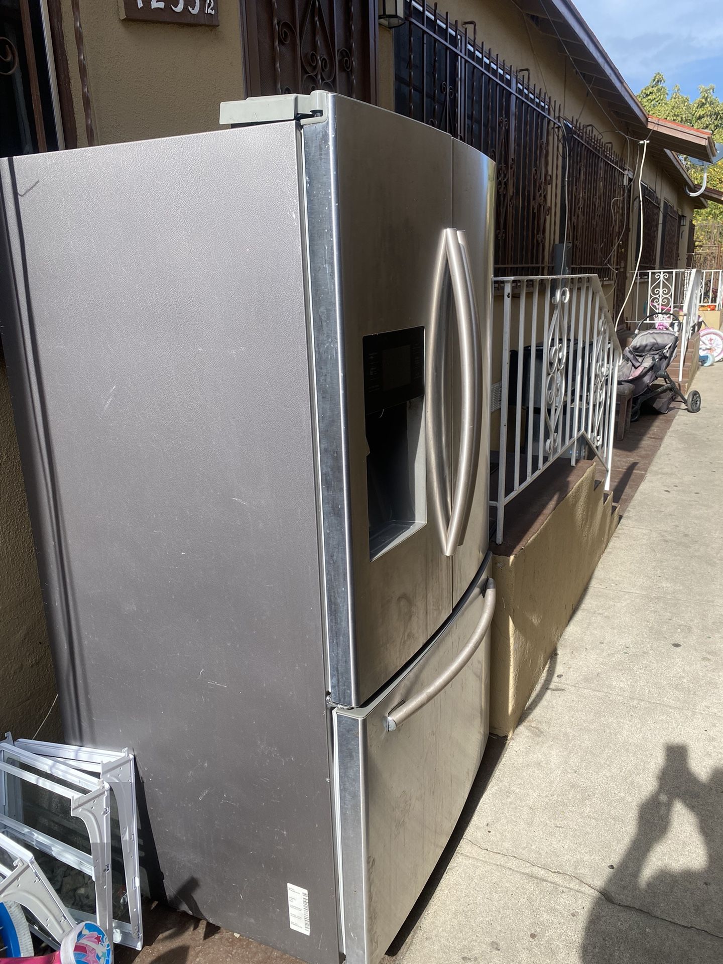 Samsung Stainless Steel Refrigerator 
