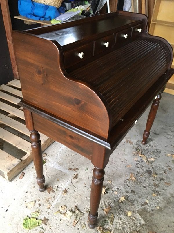 Ethan Allen Old Tavern roll top desk for Sale in Sycamore, IL OfferUp