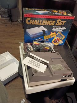 NINTENDO ENTERTAINMENT SYSTEM " CHALLENGE SET" 