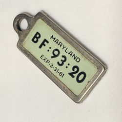 Maryland 1961 Disabled American Veterans Miniature Auto License Tag Pre-Owned
