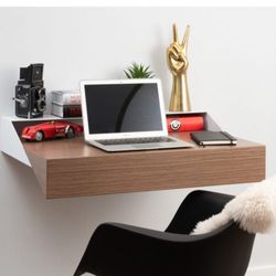 Floating Desk 
