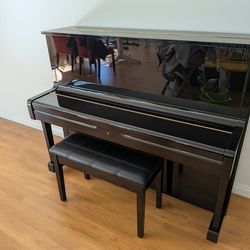 YAMAHA U1 48" EBONY PIANO