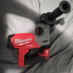 M18 Rotary Hammer