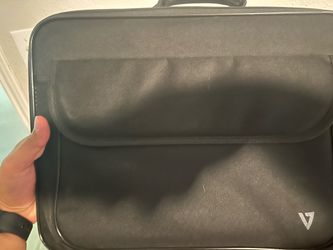 V7 laptop bag with strap