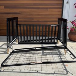 Delta Black Crib / toddler bed 
