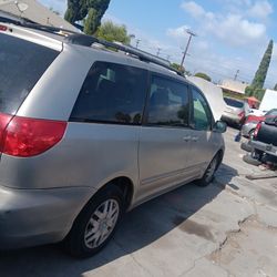 2009 Toyota Sienna
