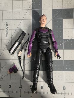 Marvel Legends Hawkeye
