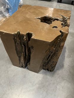 Faux wood side table(plastic)