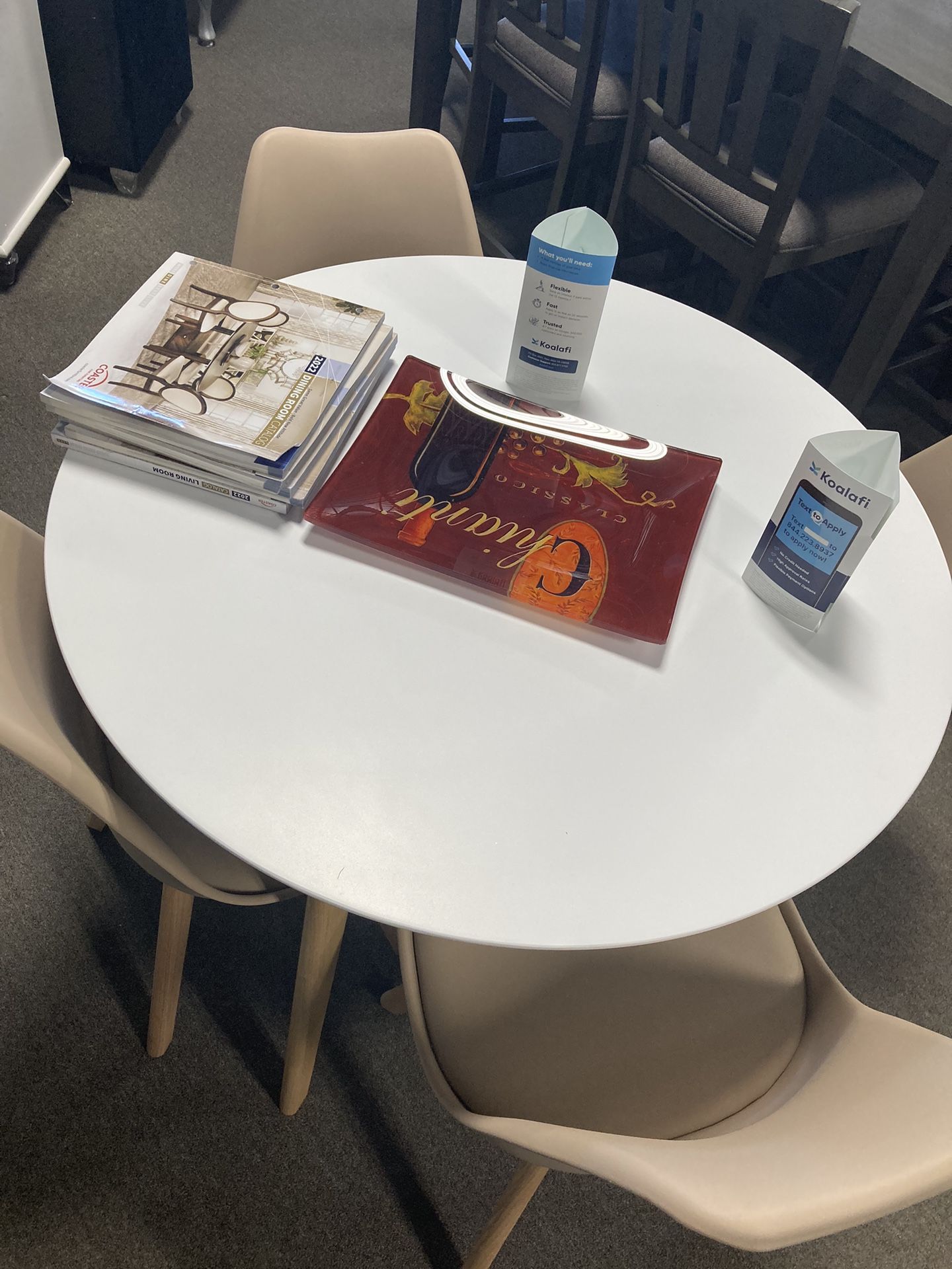 Simple 5Pc Dining Set 🤎❗️ Easy Financing Available ✅✅