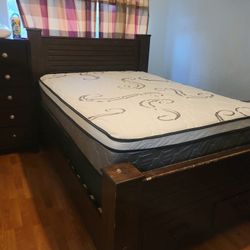 NEW QUEEN PILLOWTOP SET MATTRESS AND BOX SPRING-2PCS