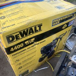 Pressure Washer Dewalt 4400 Pi 