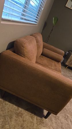 Brand Ash ley living room 2 piece