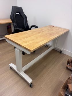 2 Adjustable Sit-Stand Desks – Manual Height Adjustment