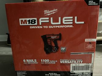 Milwaukee M18 Nail Gun