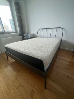 CoCoon By Sealy Memory foam mattress Queen Size