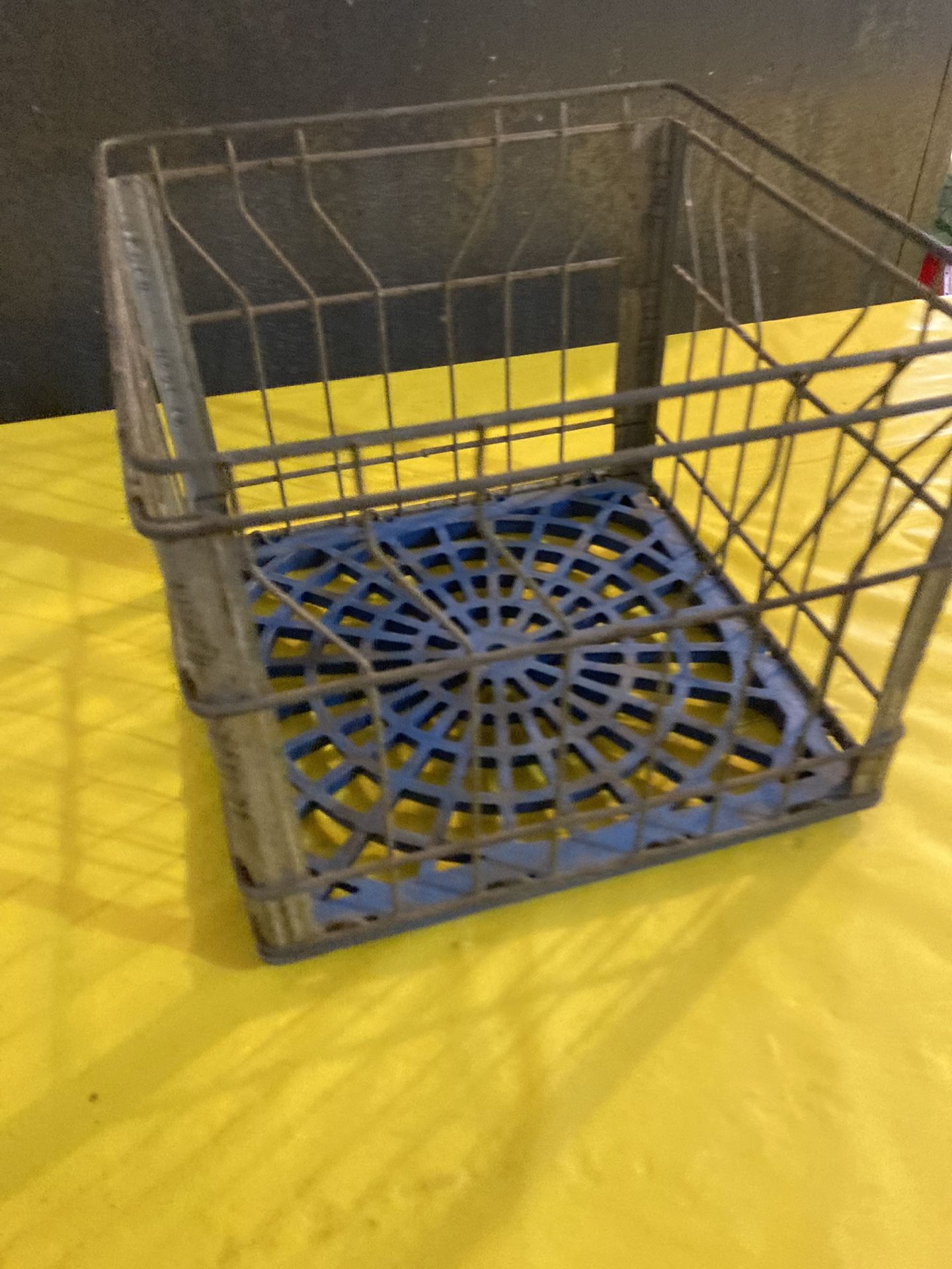 Vintage ALPENROSE WIRE MILK CRATE -78