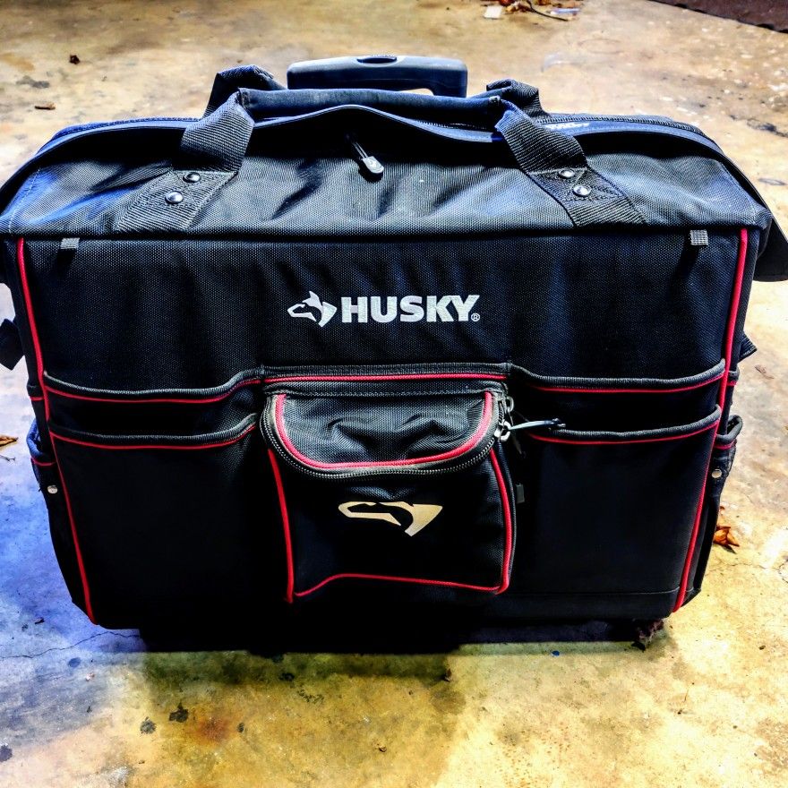 Husky Pro 22" Rolling Tool Bag