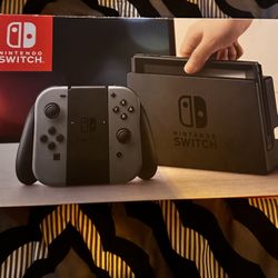 Nintendo Switch 