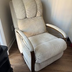 La-Z-Boy Harbor Town manual rocking recliner 