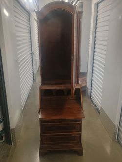 Vintage Italian Burl Walnut Secretary Desk / Bookcase – Inlaid – Made in Italy
