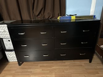 Bedroom Furniture dark Brown 