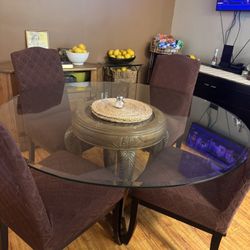 Dining Table And 4 Chair  