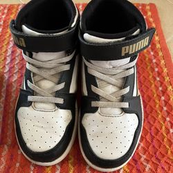 Good Shoes For Little Boy! 