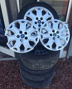 Ford Focus 2011  Tires 