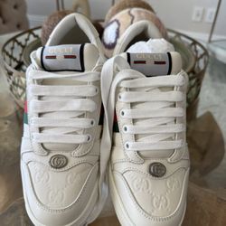 Gucci Shoes Used 
