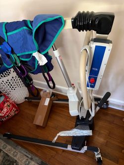 Invacare Reliant 450 Electric Patient Lift RPL450-1 – 450 lb Capacity + Slingshot