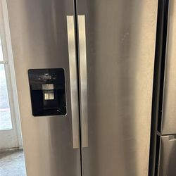 NEW  NEW NEW WITH WARRANTY  DELIVERY AVAILABLE  PERFECTLY WORKING