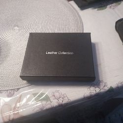 Brand New In Plastic & Box Men's Skull & Crossbones / Chain  Wallet