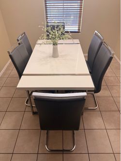 Dining table with 6 chairs