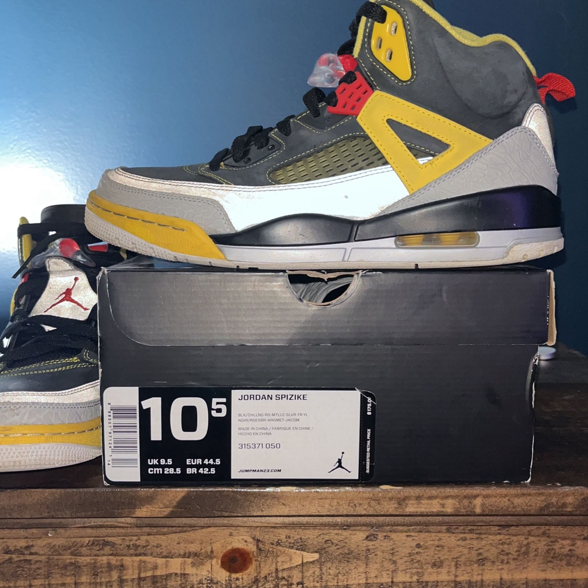 Jordan Spizike 3M