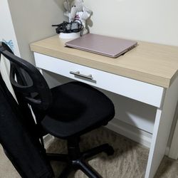Little desk And Chair