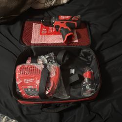 Milwaukee M12 Drill
