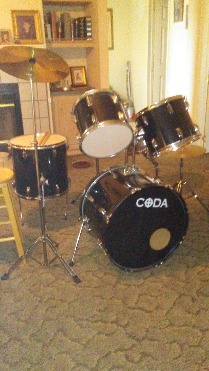 CODA Drum Set