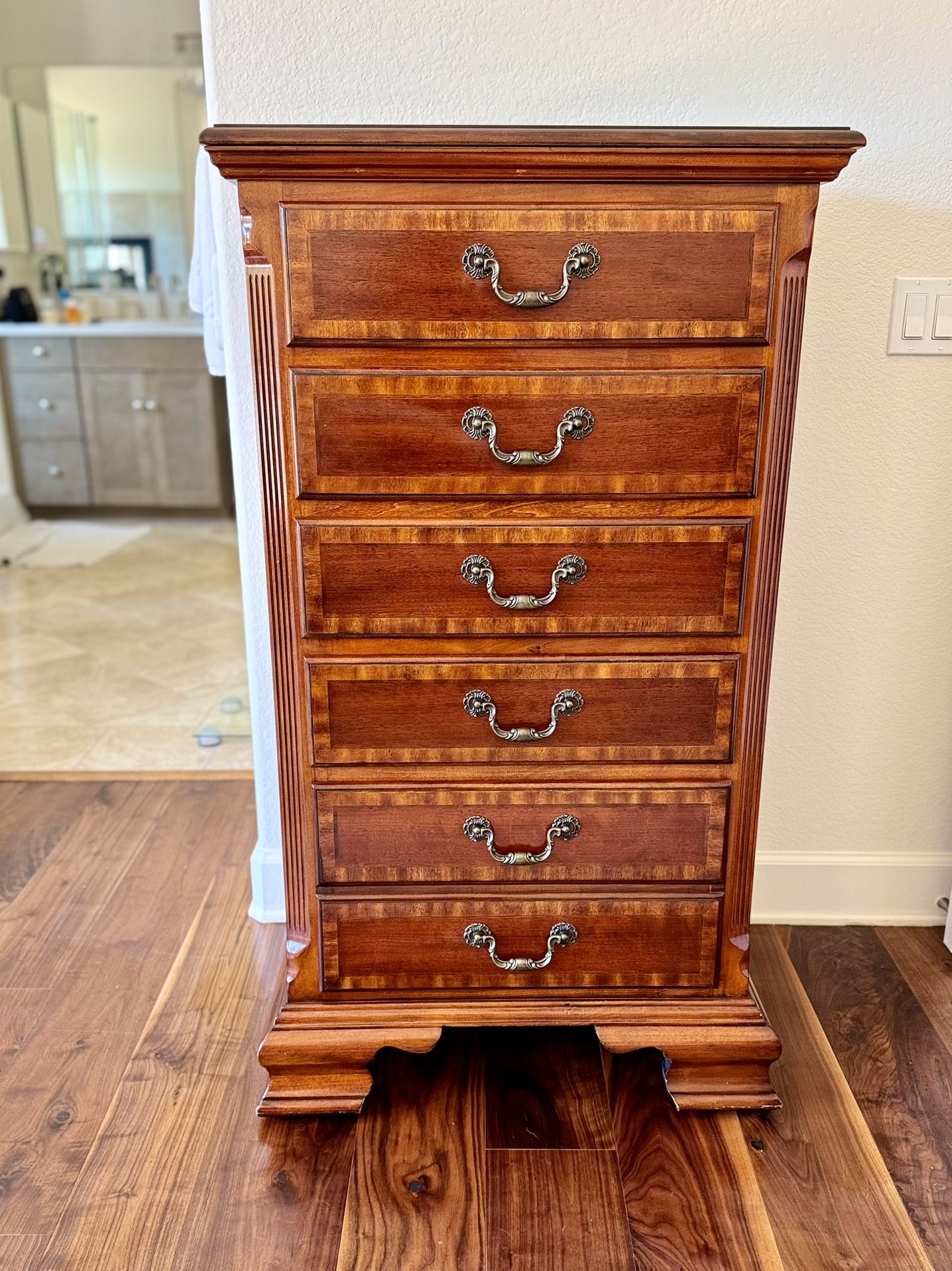 Five Drawer Dresser With Jewelry Storage