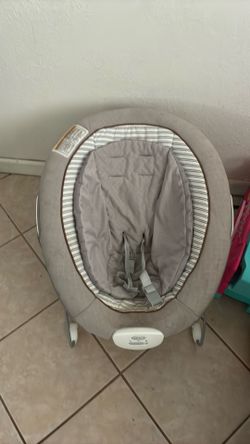 Baby bouncer