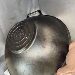 Lodge BOLD 14 Inch Seasoned Cast Iron Wok; Design-Forward Cookware