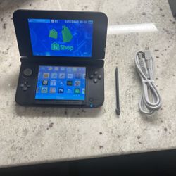 3ds xl Modded With Charger And Stylus