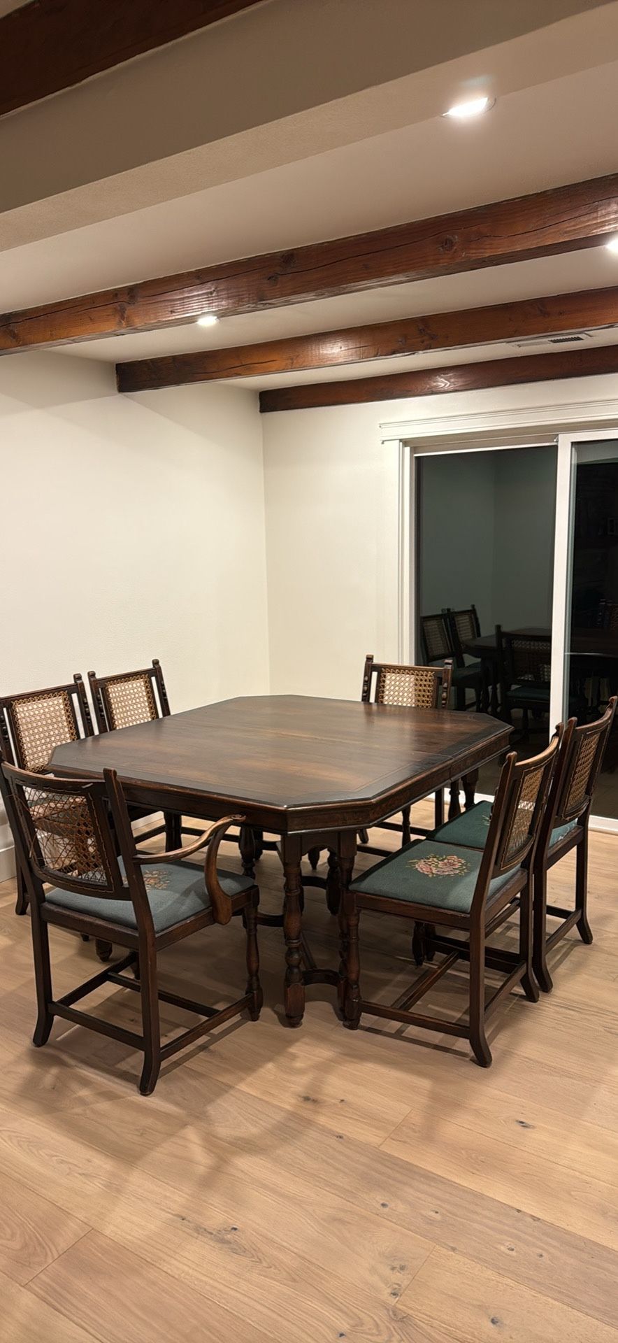 Great Condition Antique Table