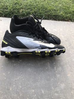 Baseball Shoes Size 8 USA