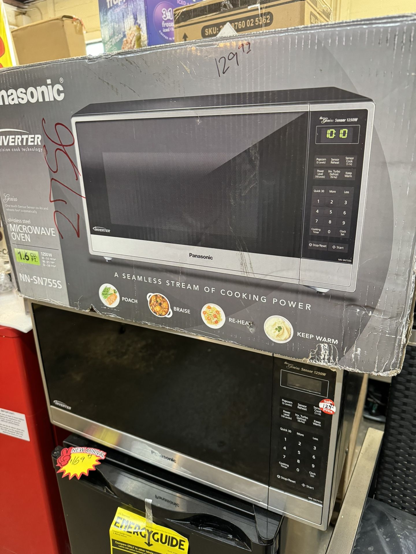 New Microwave Panasonic 1.6 Watts 