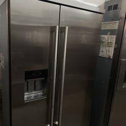 JENNAIR REFRIGERATOR GREAT CONDITION MUST GO NOW 