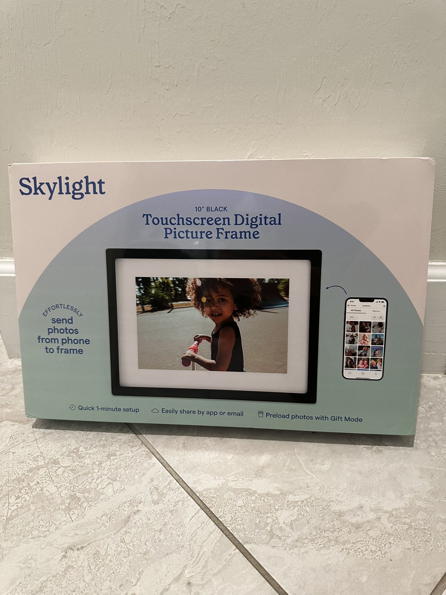 Skylight Digital Picture Frame