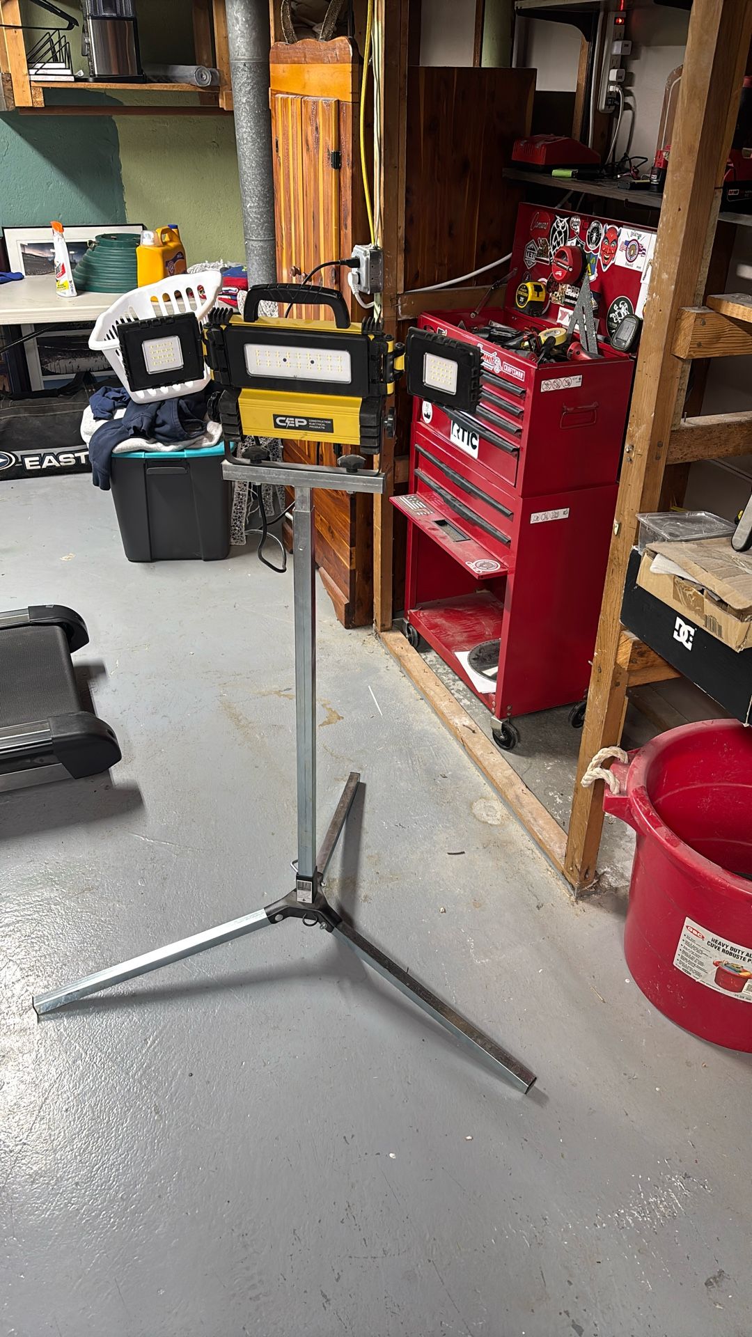 Tripod Stand Light