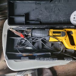 Dewalt Saw 