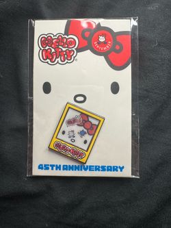 Hello kitty pin