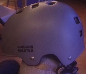 XL Outdoor Master helmet